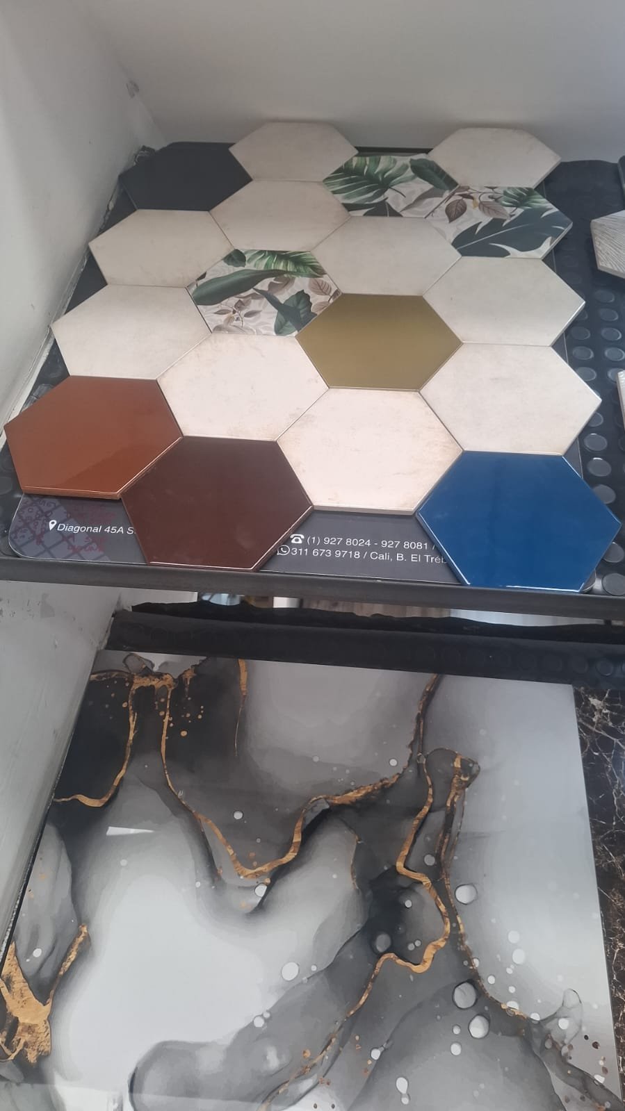HEXAGONAL ITALIC